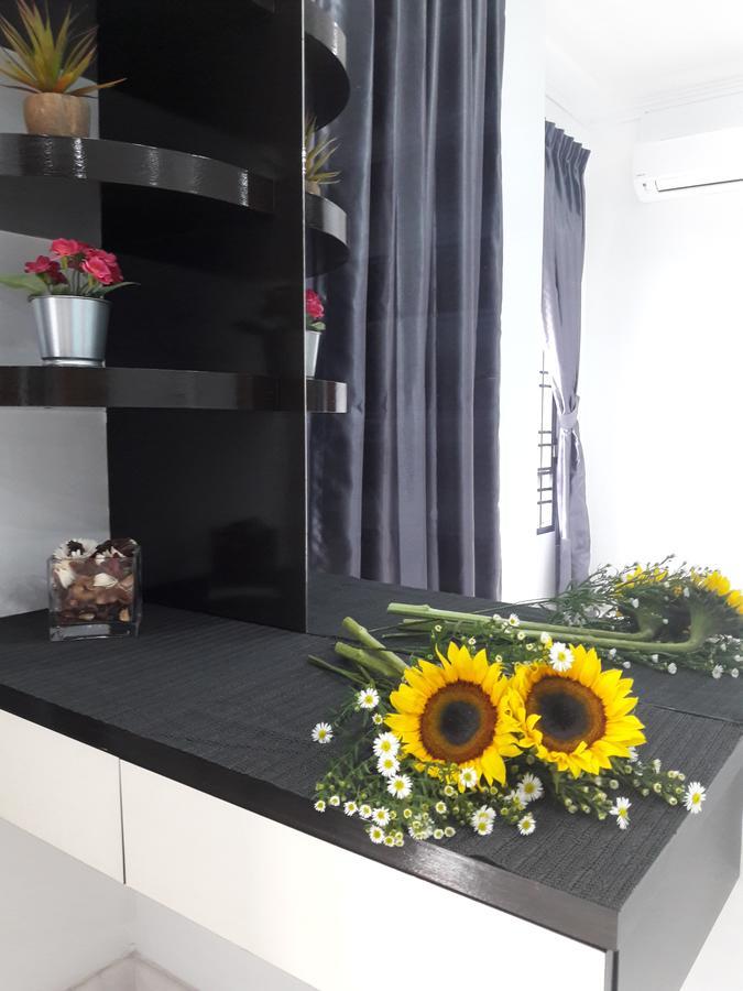 Jb Homestay Bukit Indah Wifi Ciq Mall Legoland Free Parking Johor Bahru Esterno foto