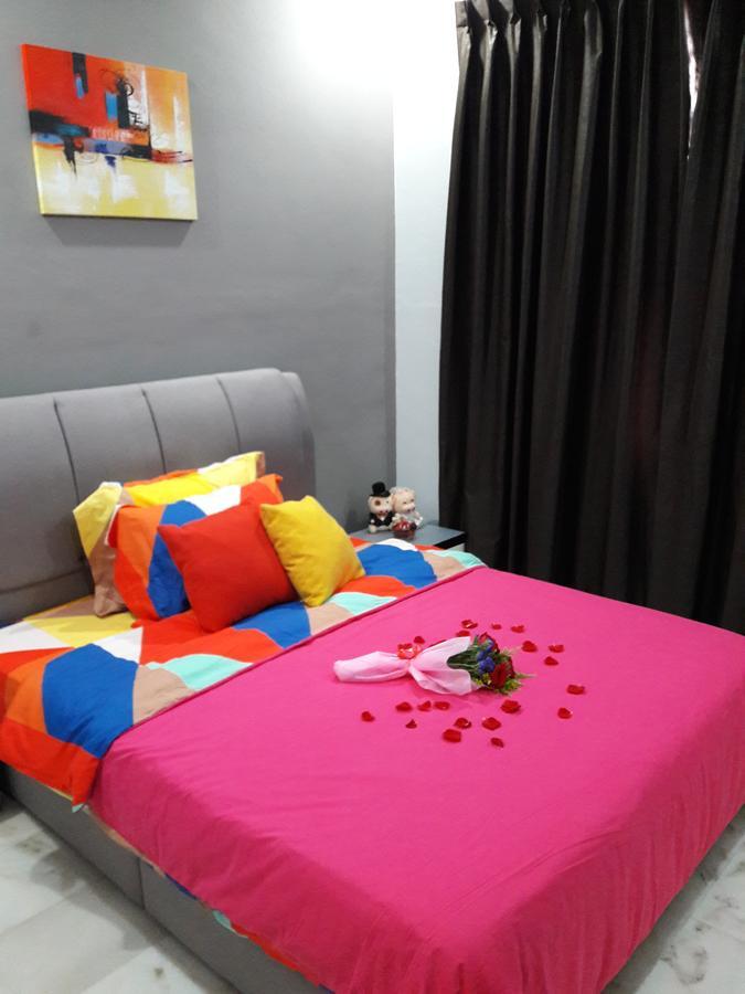 Jb Homestay Bukit Indah Wifi Ciq Mall Legoland Free Parking Johor Bahru Esterno foto