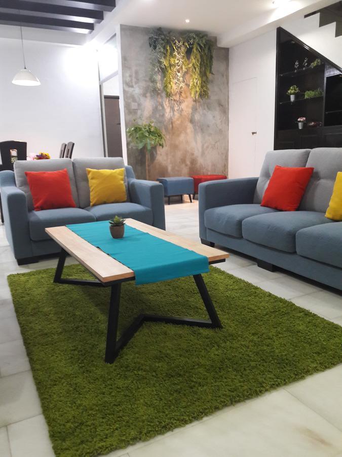Jb Homestay Bukit Indah Wifi Ciq Mall Legoland Free Parking Johor Bahru Esterno foto